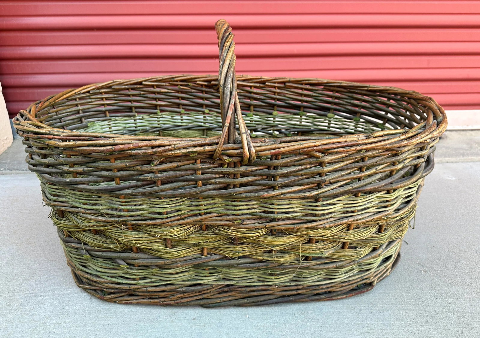 Rustic European Rattan/Grapevine Gathering Basket - 8