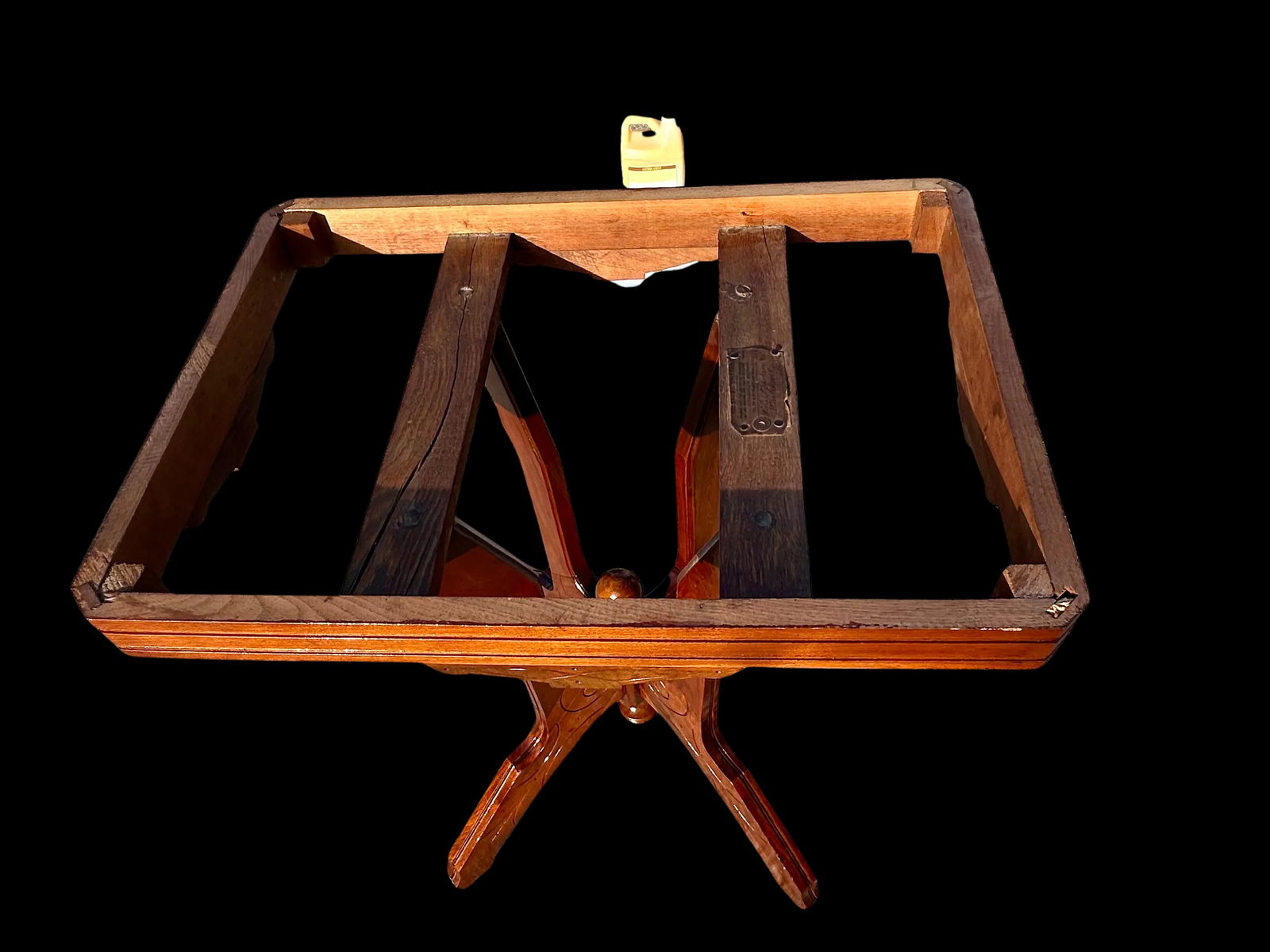 Early 20th Century Walnut Pedestal Table With Marble Top - r.e. Pohl of Chicago - 7
