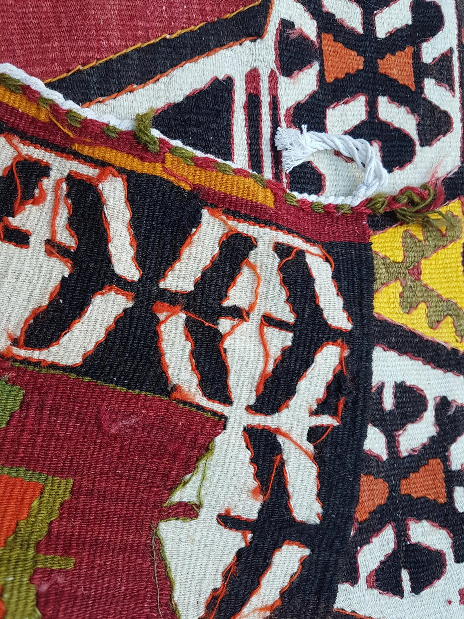 Masterwork Hand-Woven Rug Braided Small Kilim 2'7" X 4'2" - 11