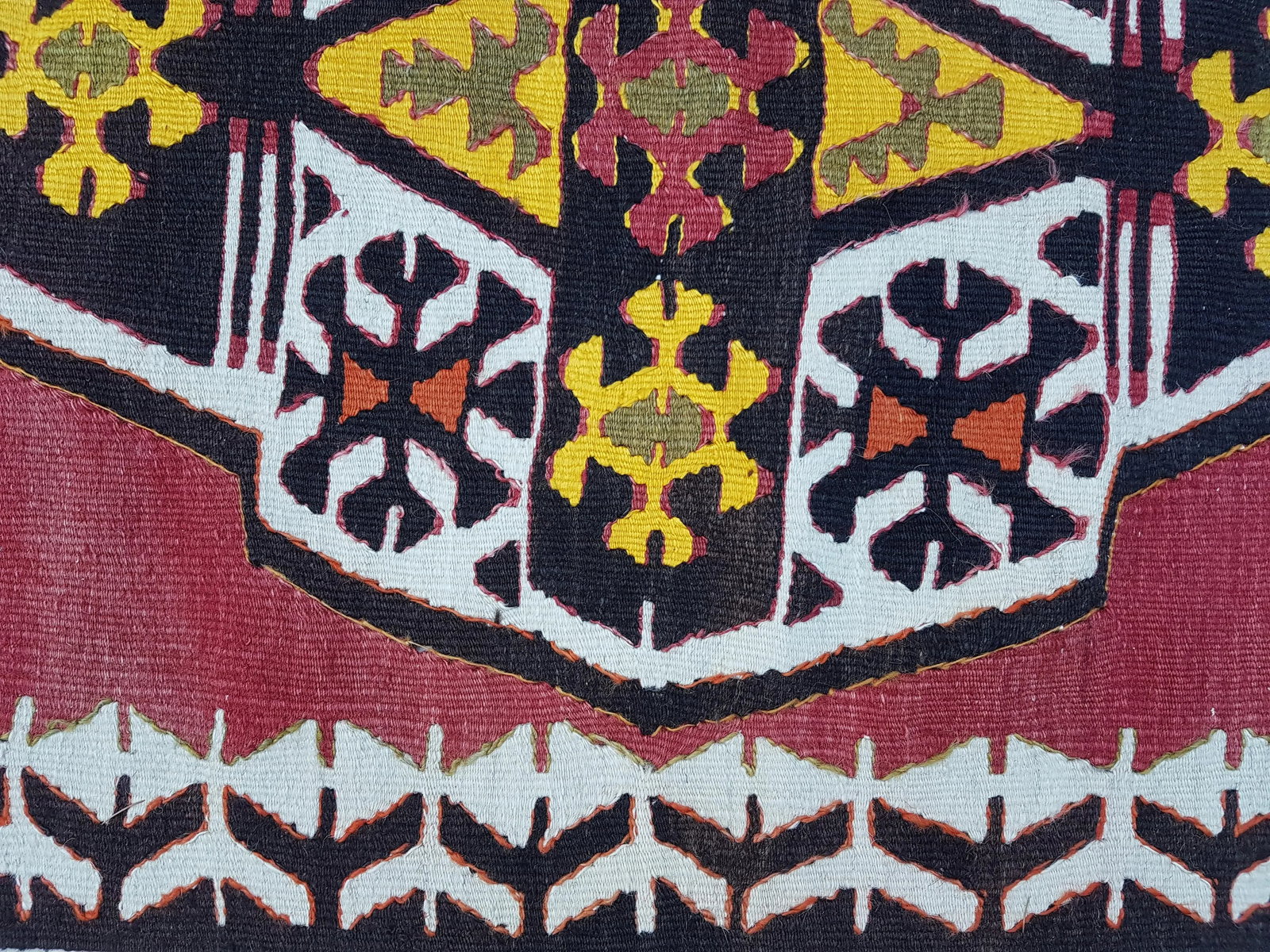 Masterwork Hand-Woven Rug Braided Small Kilim 2'7" X 4'2" - 8