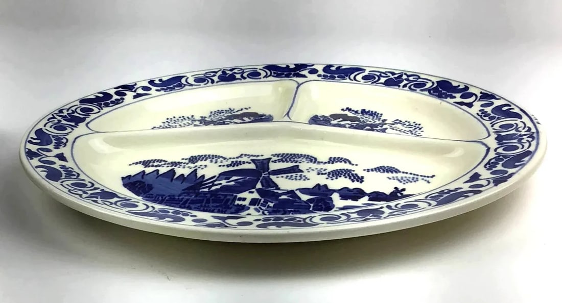1930s German Delftware Divided Blue & White Plate - 3