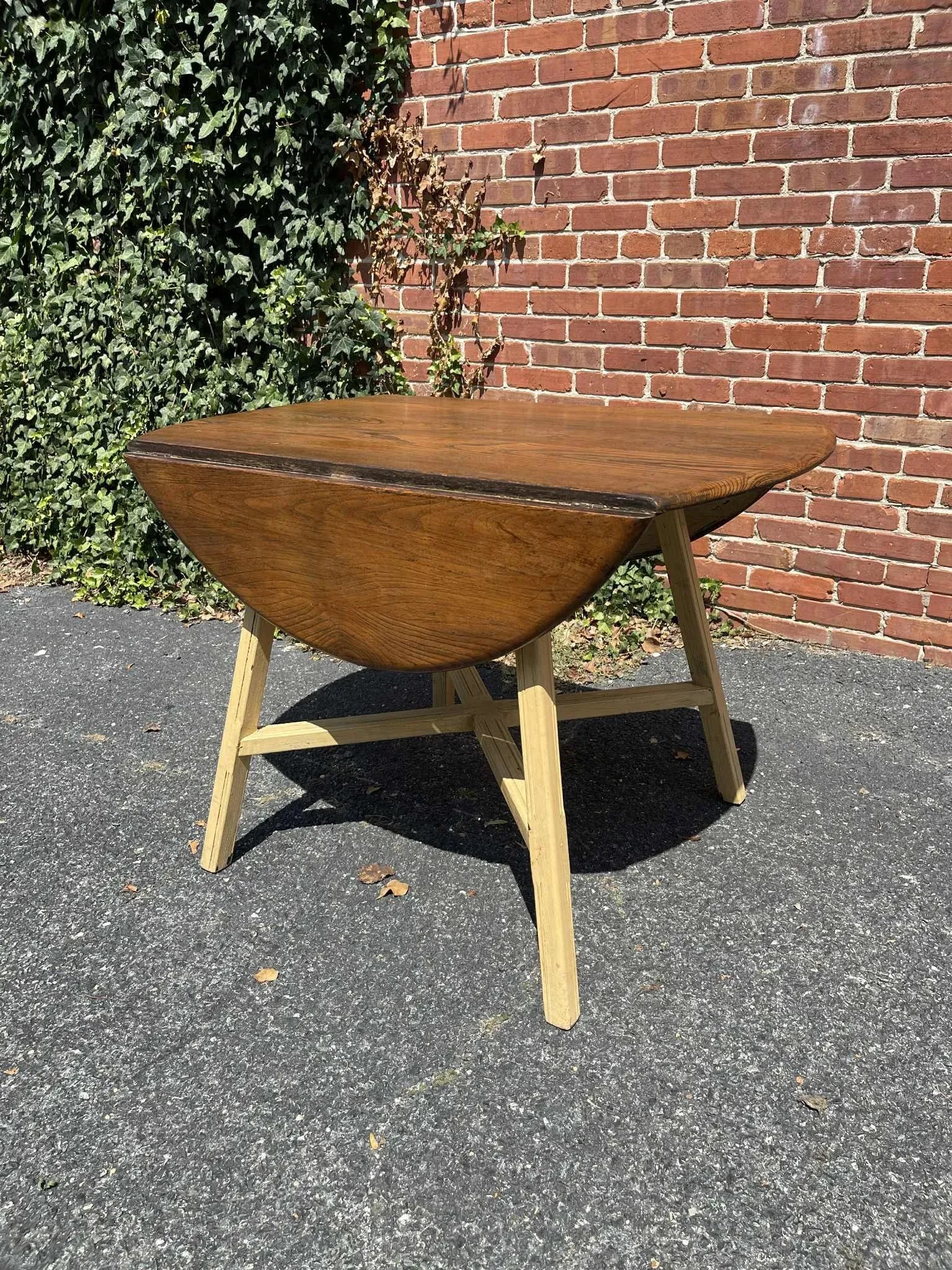 Early 20th Century Round Wooden Dining Table With 4 Ladder-Back Chairs - Set of 5 - 5