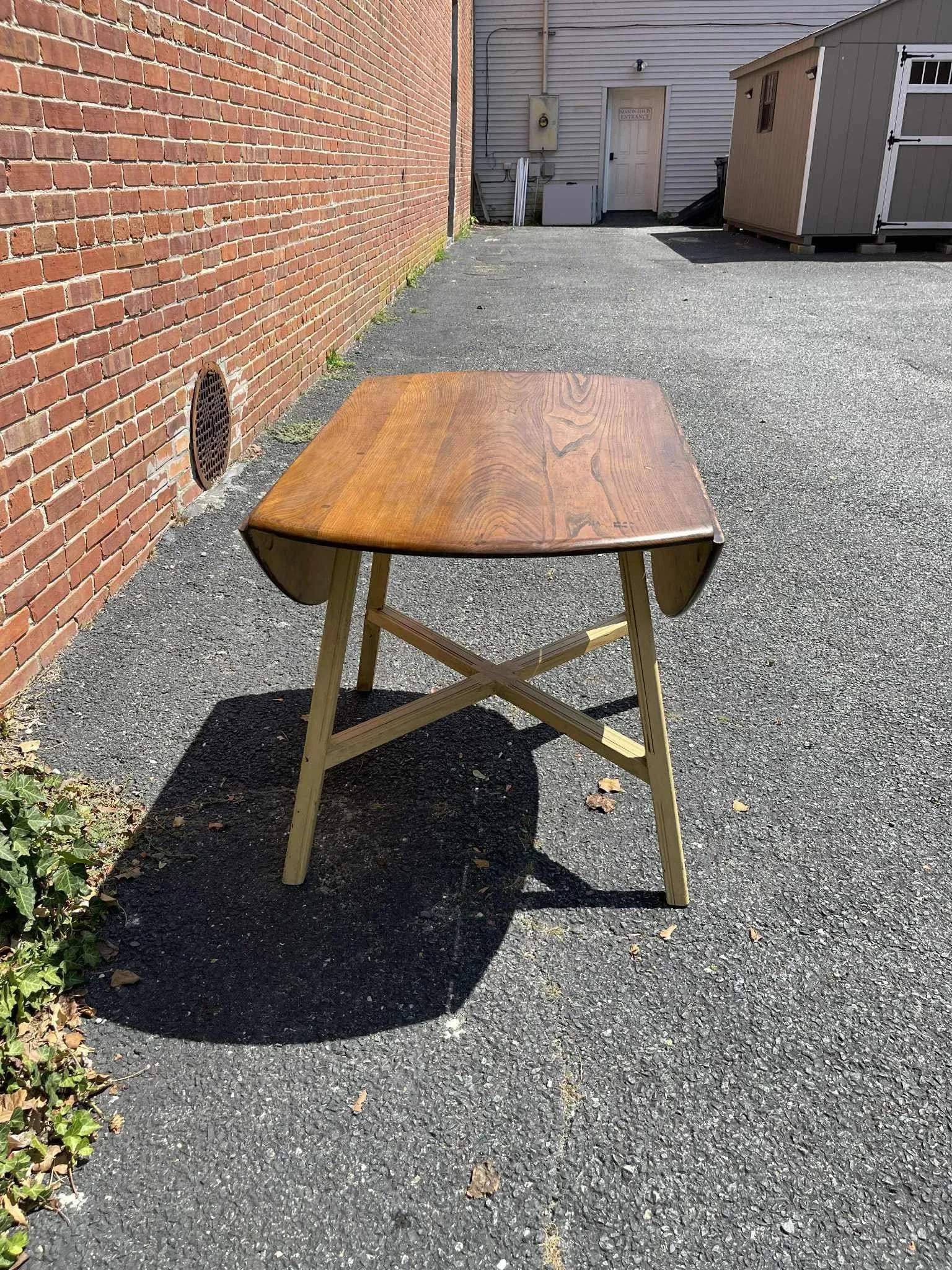 Early 20th Century Round Wooden Dining Table With 4 Ladder-Back Chairs - Set of 5 - 7