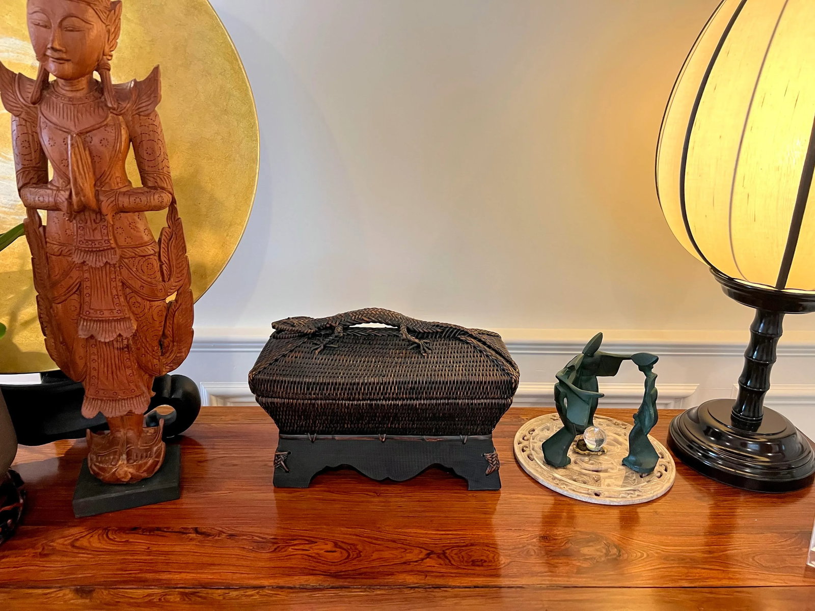 Late 20th Century Vintage Southeast Asian Wicker Box With Lizard Handle on Lid - 10