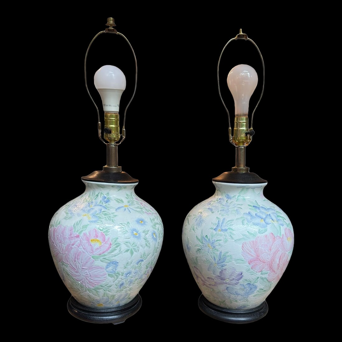 1970s Chinoiserie Table Lamp Ginger Jar Ceramic Floral Painted Famille Rose - 12