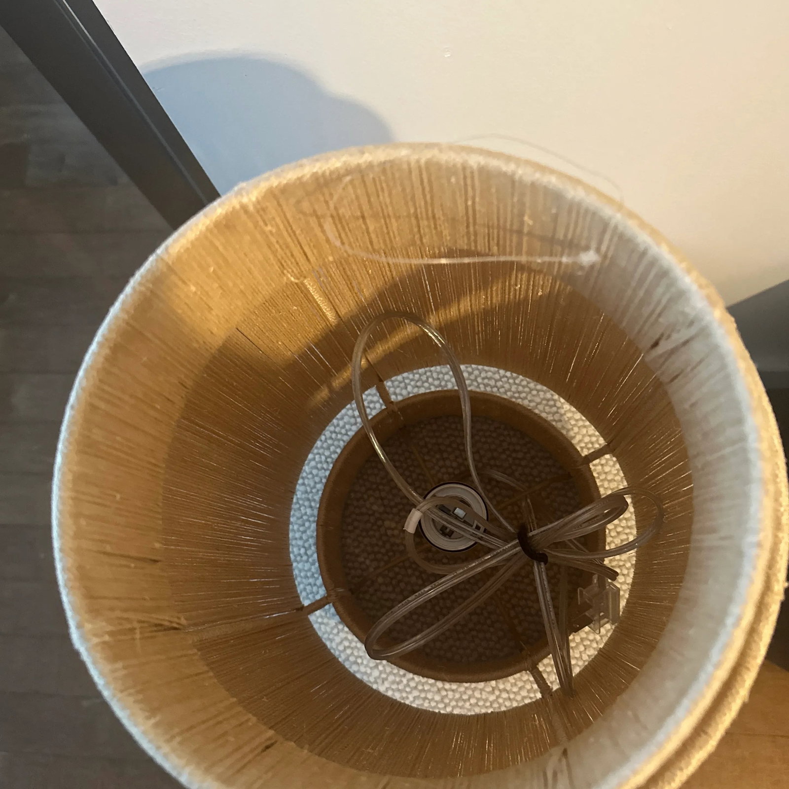 Contemporary Small Pendant Attributed to Everly Palecek - 4