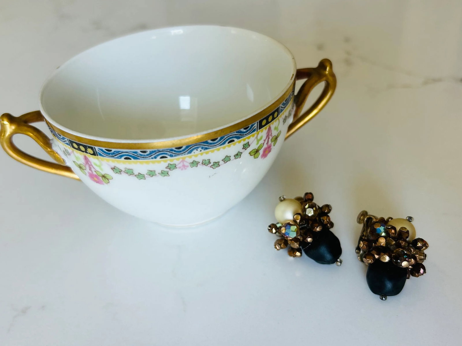 Vintage Vendome Cluster Earrings - Ivory, Black and Gold Tone, A Pair - 10