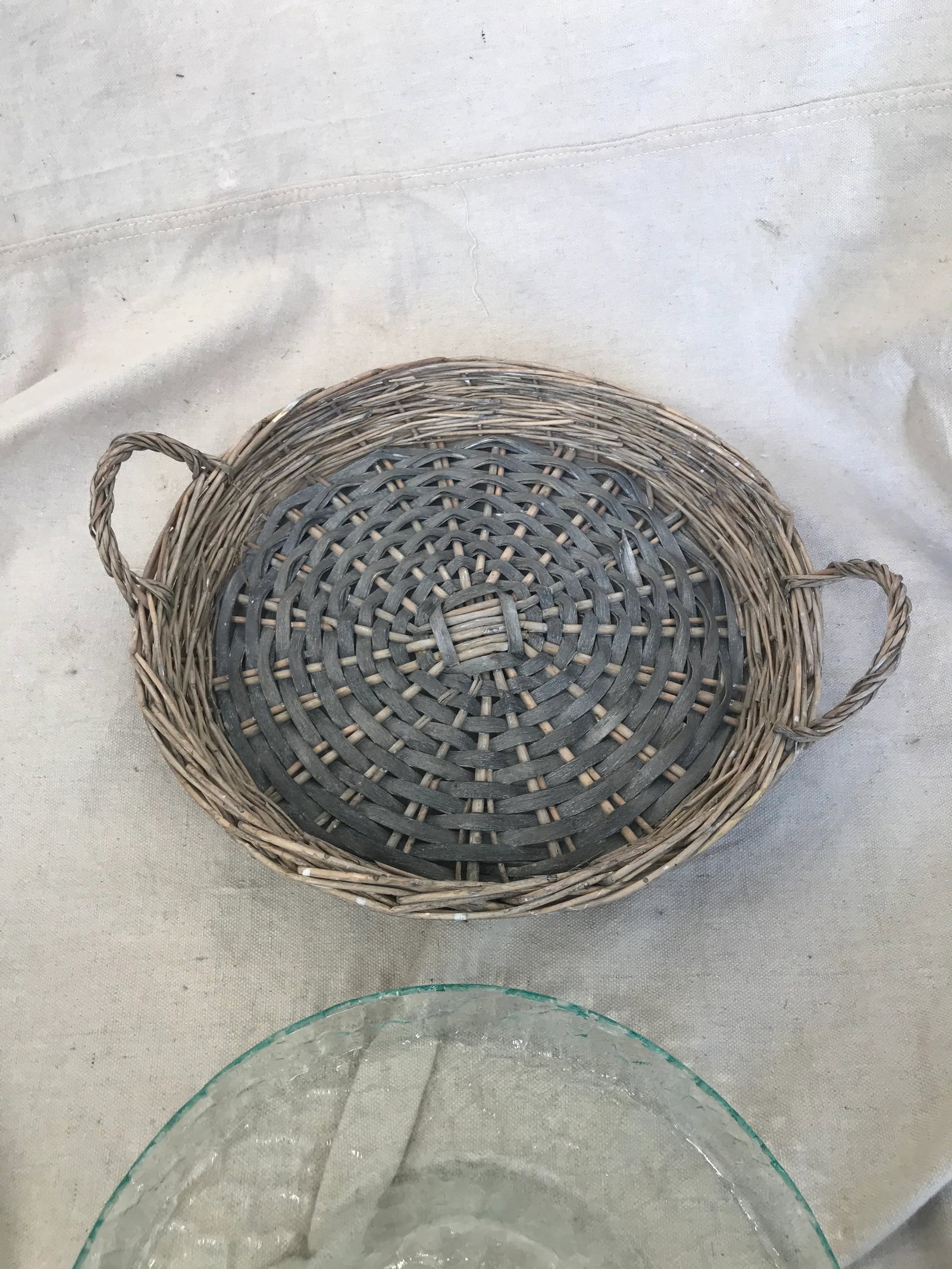 Vintage 1990s Wicker/Glass Chip & Dip Platter - 4