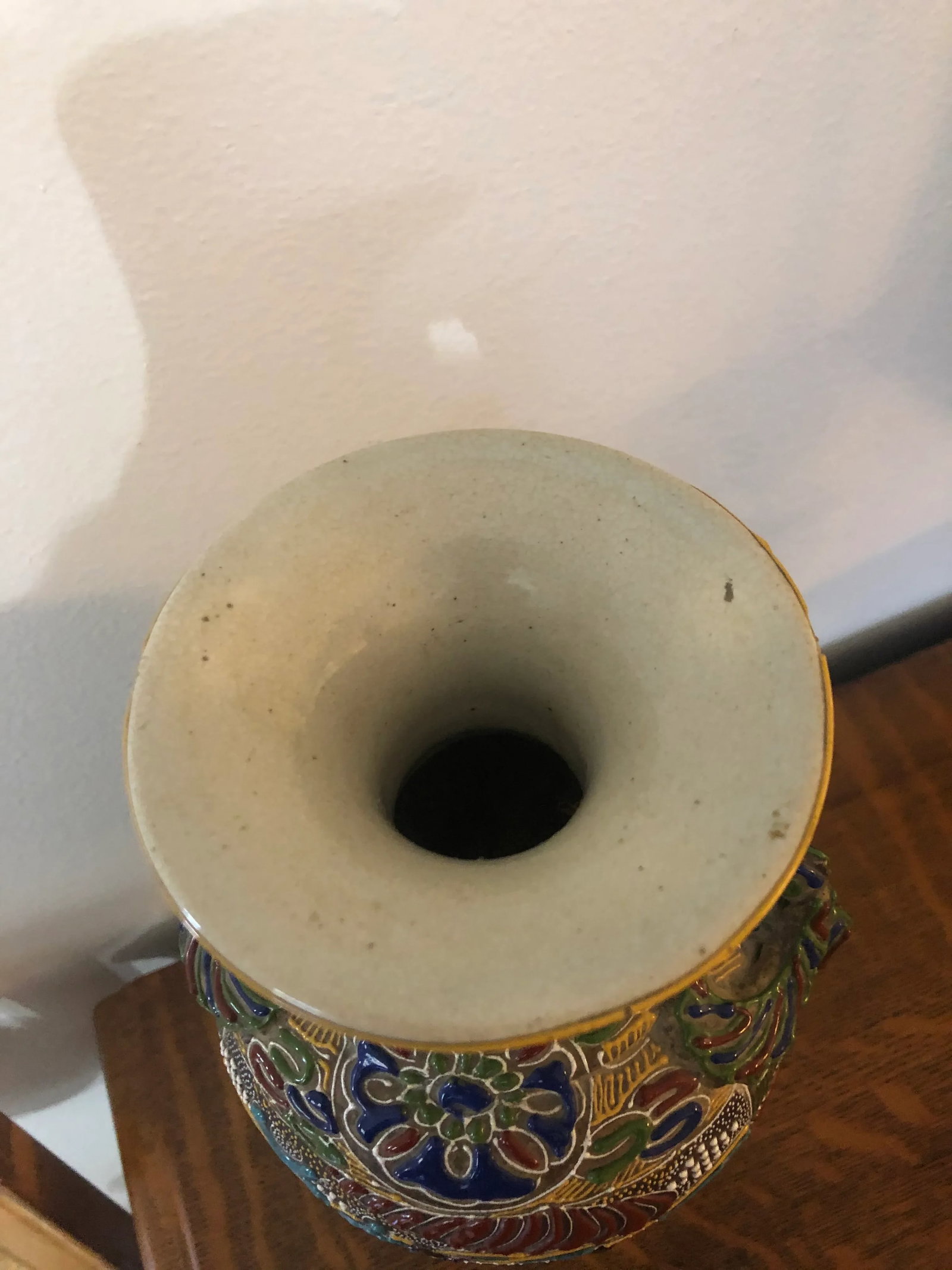 Antique 1920s Satsuma Moriage Earthenware Vase - 5