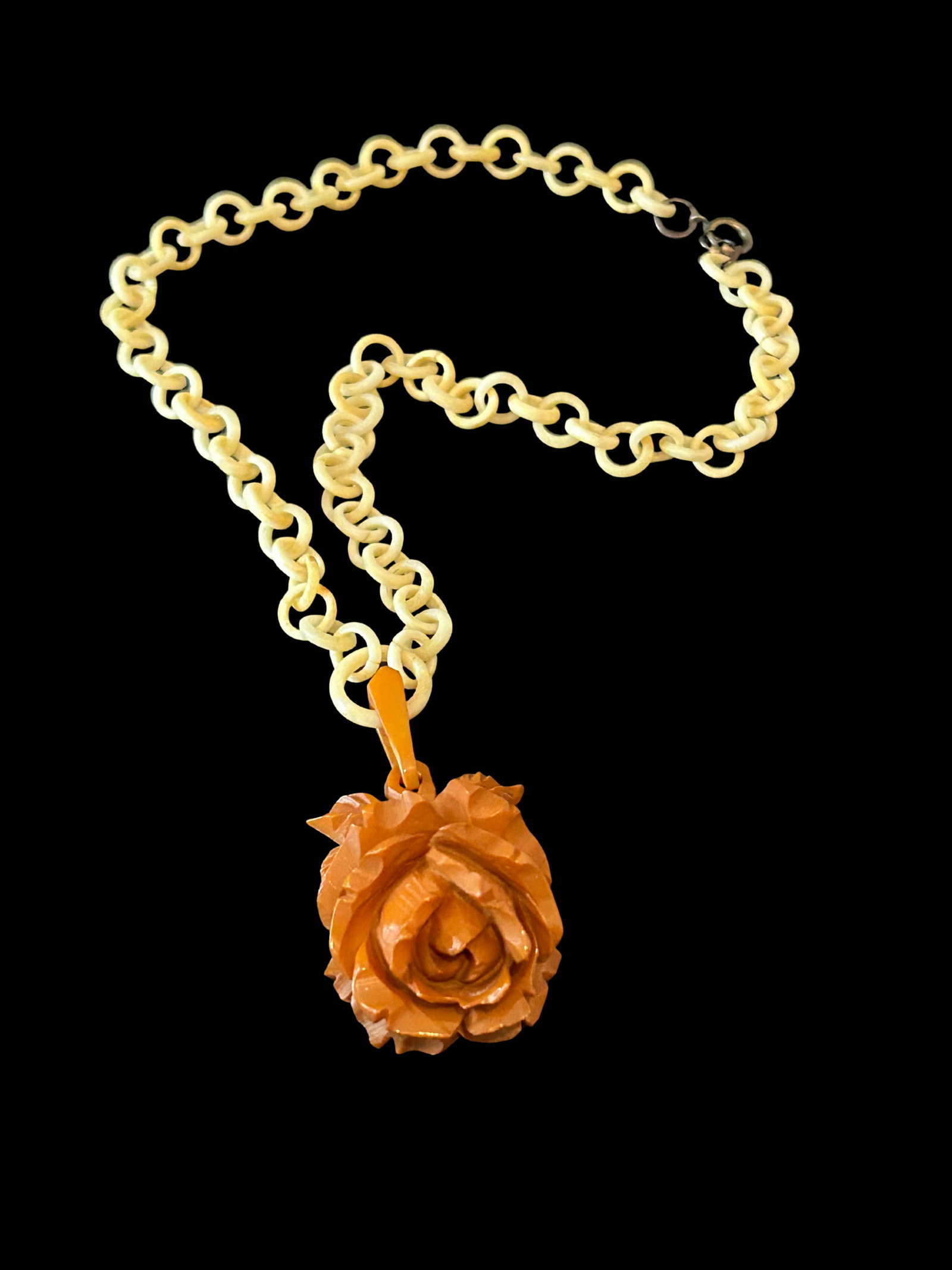 Vintage Bakelite Carved Butterscotch Rose Necklace –Celluloid Chain - 2