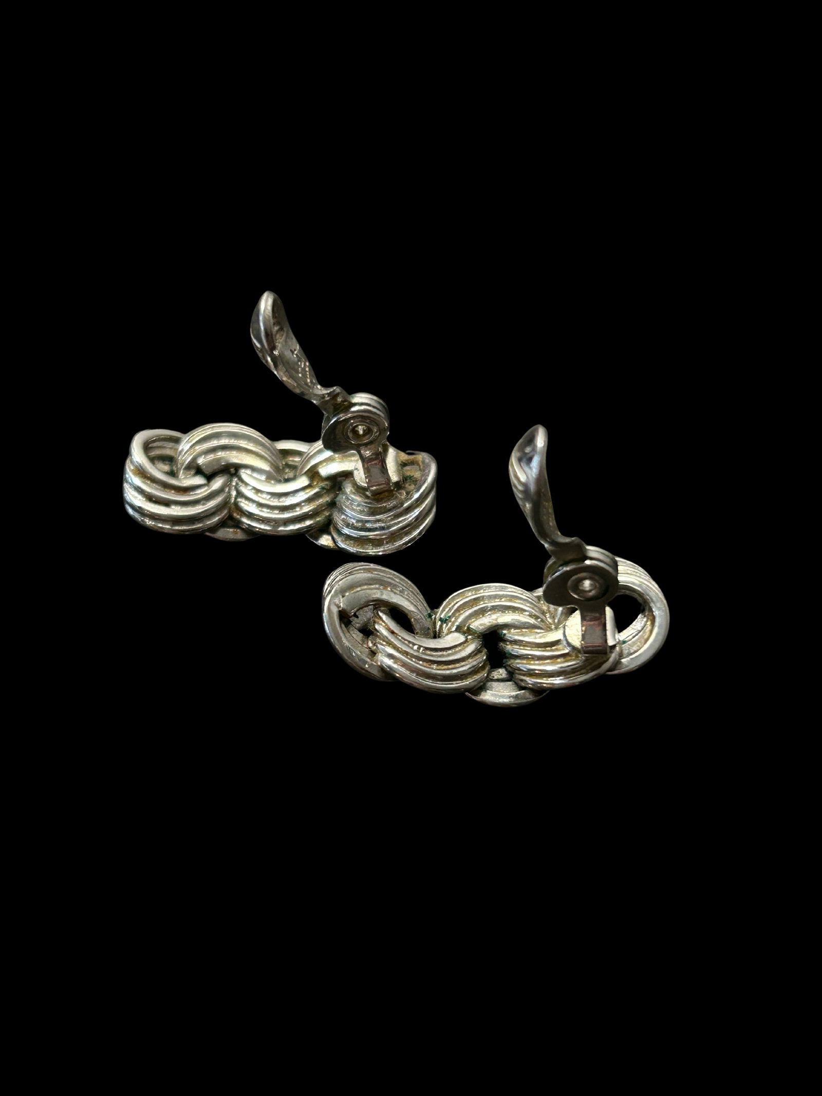 Vintage Monet Silver Tone Scroll Link Clip-on Earrings, A Pair - 5