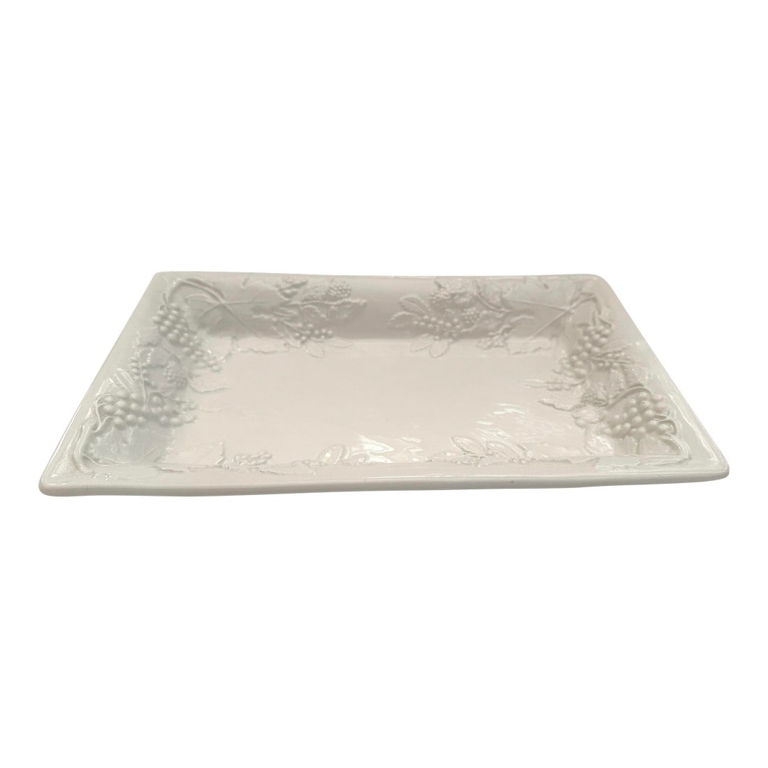 1990s White Serving Dish W/Grape Motif Boarder: White Serving Dish with a grape motif around the boarder, perfect for the Holidays. made in Italy by Over & Back 13.25in w x 8.25in d x 1.25in Make sure to follow me, I have flash sales for my