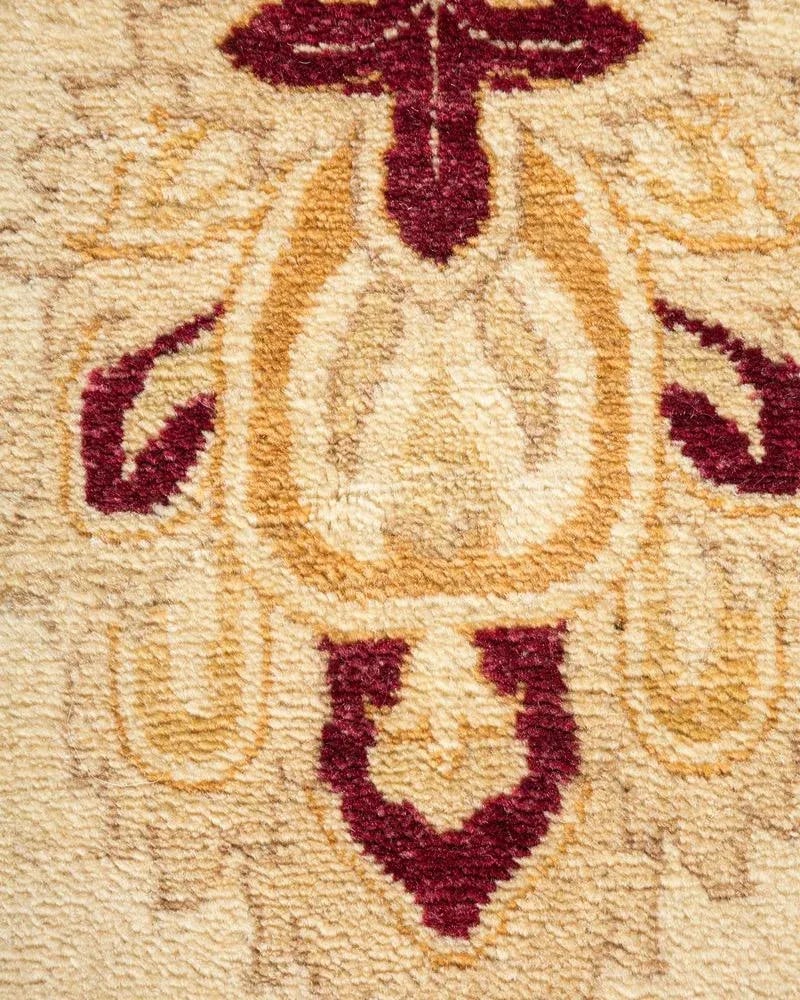 Mogul Collection Hand-Knotted Area Rug - Ivory 4' 7" x 7' 4" - 3