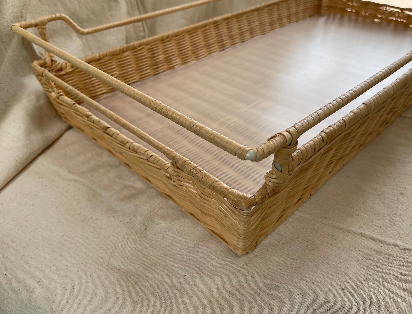 Vintage Rectangle Wicker Basket W/Plastic Insert - 4