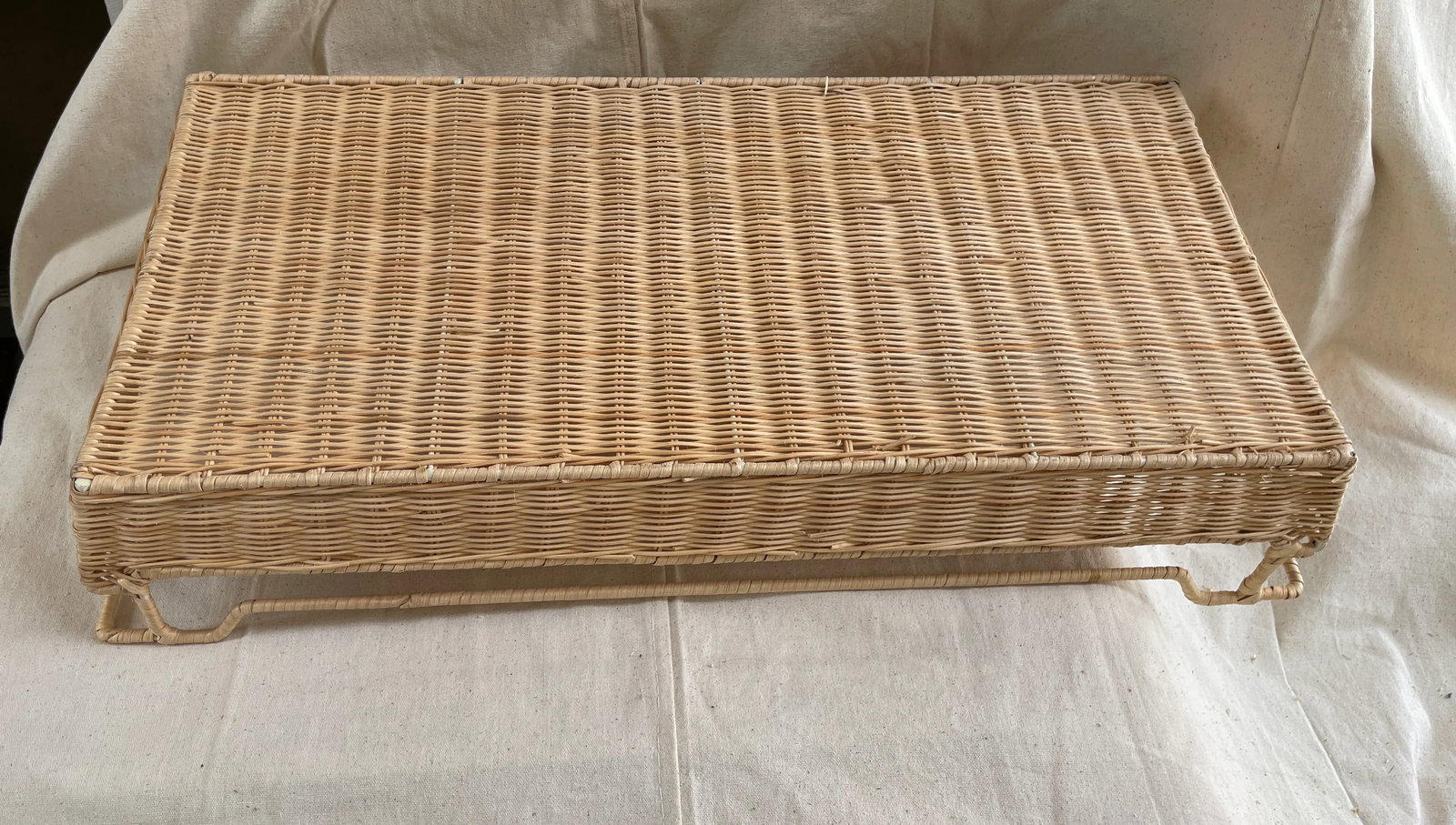 Vintage Rectangle Wicker Basket W/Plastic Insert - 6