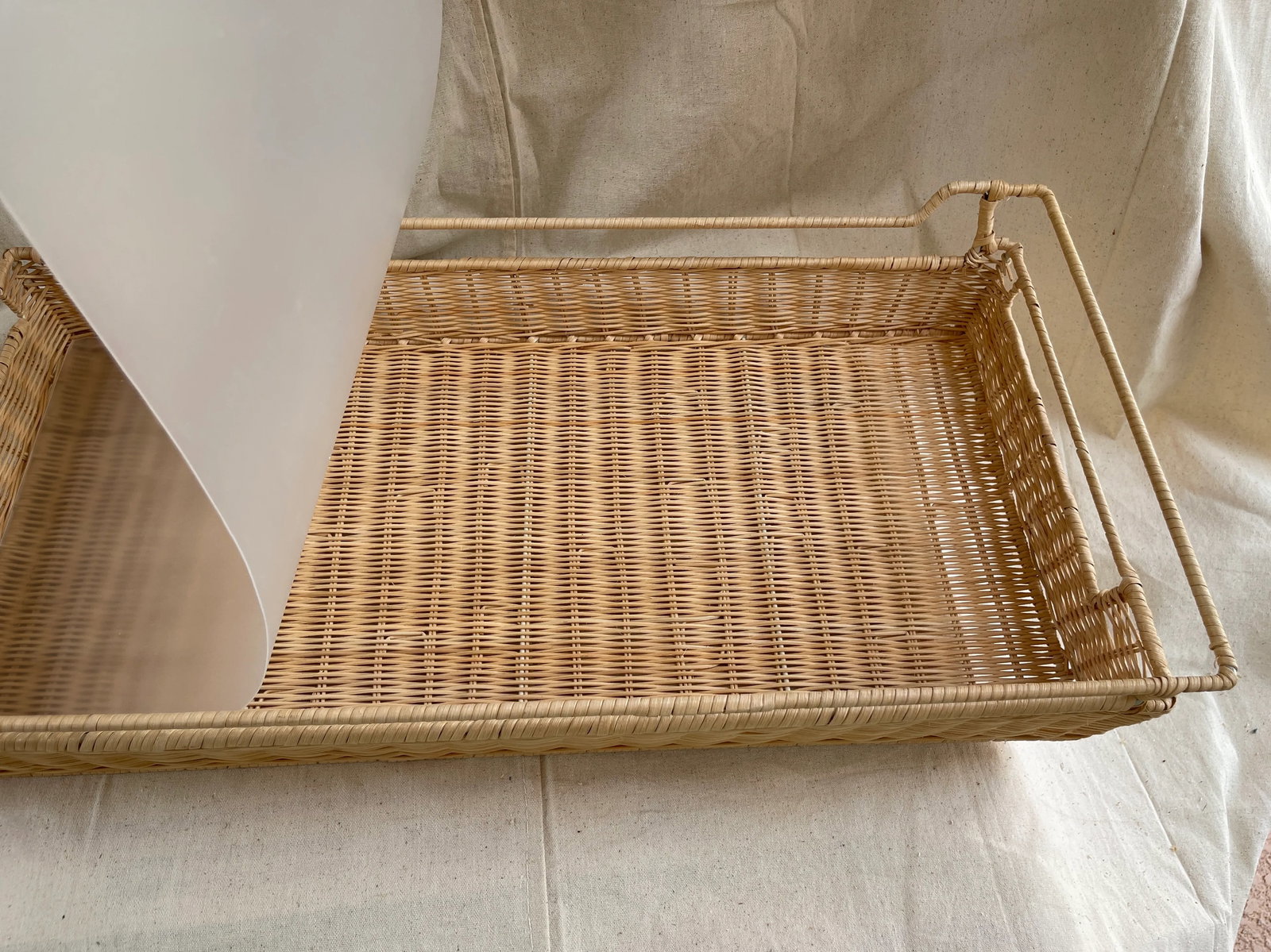 Vintage Rectangle Wicker Basket W/Plastic Insert - 7
