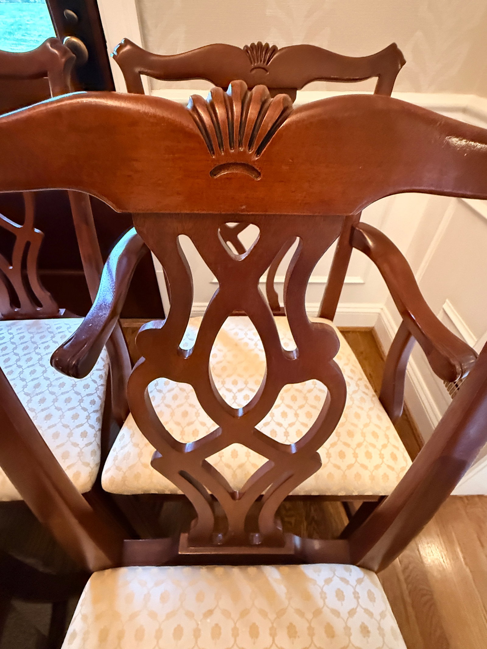 Set of 8 Thomasville Winston Court Chippendale Chairs - 4