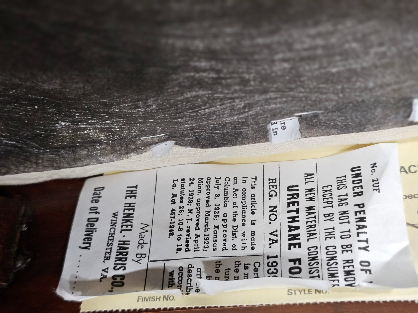 1990s Set of 8 Henkel Harris Black Cherry Dining Room Chairs White Damask Fabric - 18