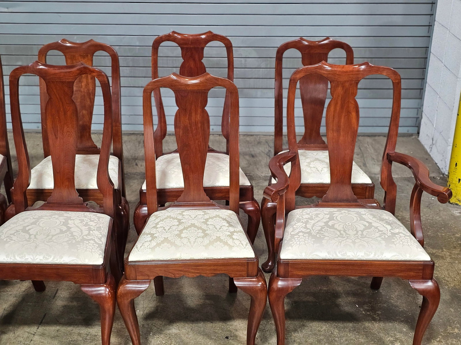 1990s Set of 8 Henkel Harris Black Cherry Dining Room Chairs White Damask Fabric - 5