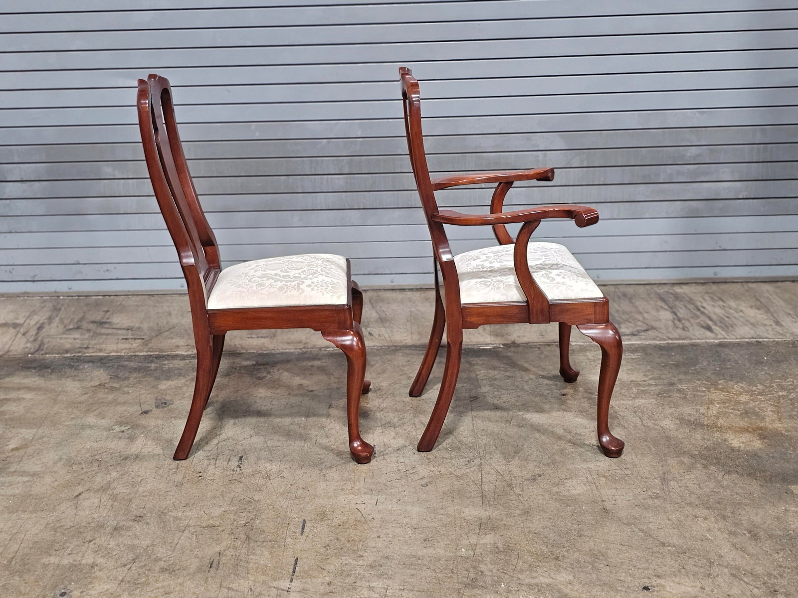 1990s Set of 8 Henkel Harris Black Cherry Dining Room Chairs White Damask Fabric - 9