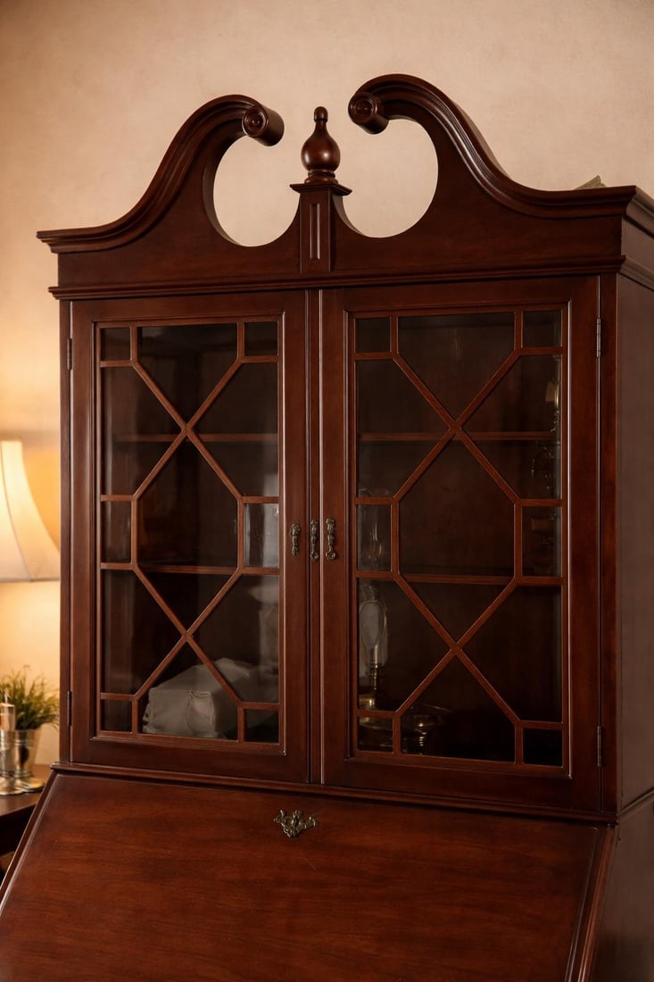 1930s–1940s Northwestern Furniture Co. Mahogany Serpentine Secretary Bookcase Desk - 3