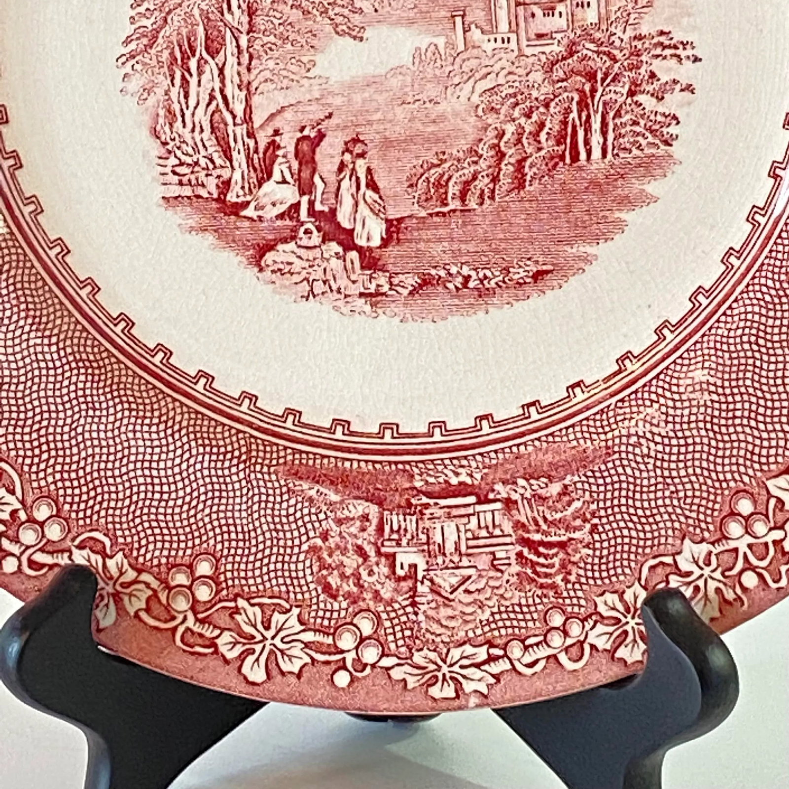 Mid-Century Royal Staffordshire Jenny Lind Pink Dinner Plate - 5