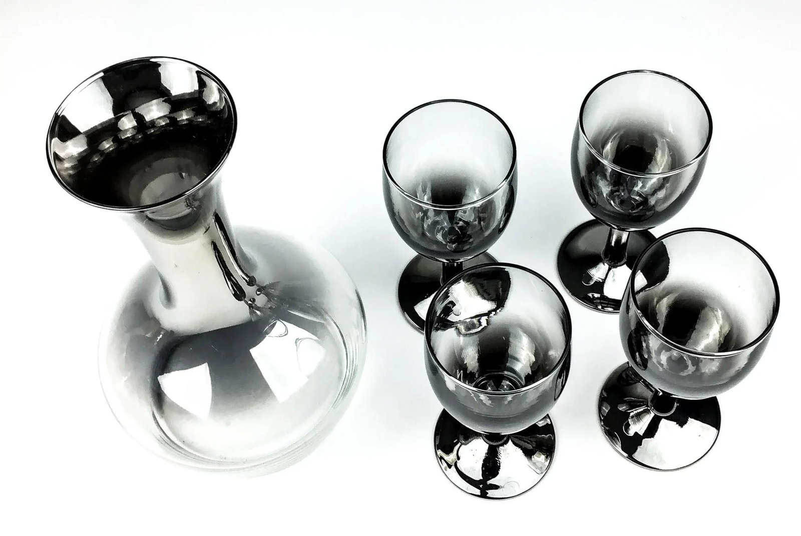 Dorothy Thorpe Style Silver Rimmed Decanter & Glasses - Set of 5 - 2