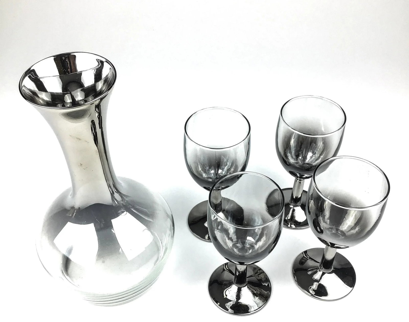 Dorothy Thorpe Style Silver Rimmed Decanter & Glasses - Set of 5 - 5