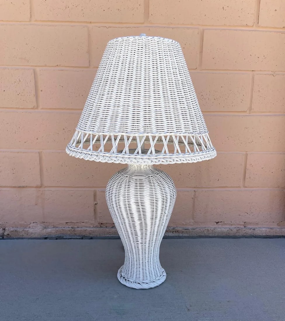 Vintage Boho Shabby Chic White Wicker Table Lamp With Shade - 8