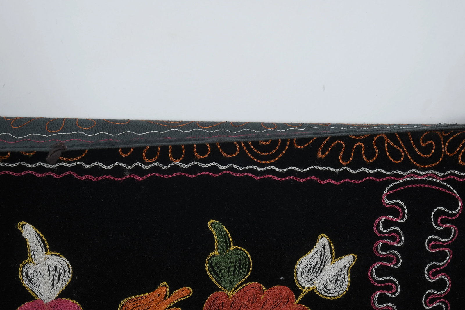 Animal Maotifs Suzani Velvet Table Runner - 10