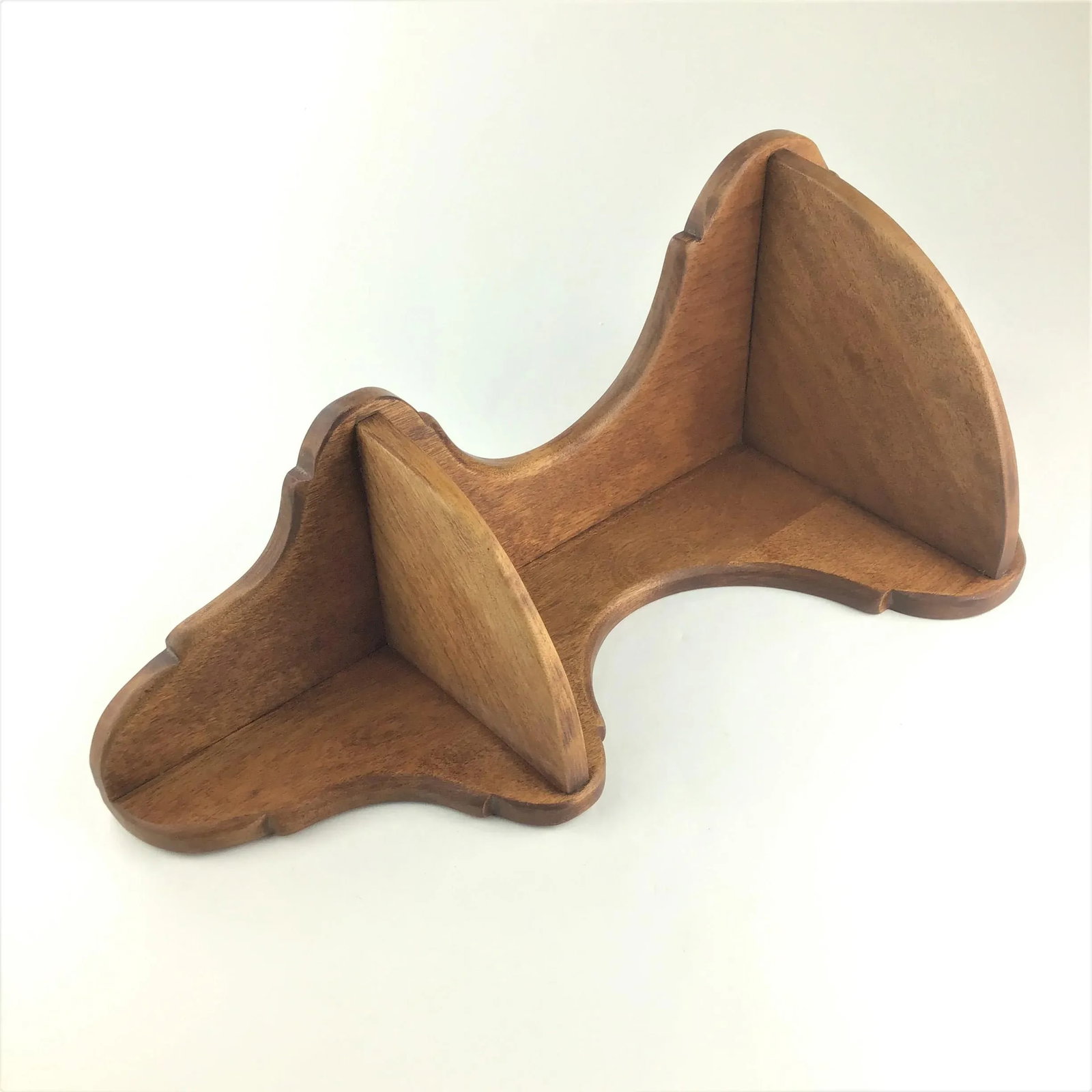 1960's Cushman Maple Corner Curio Shelf - 11