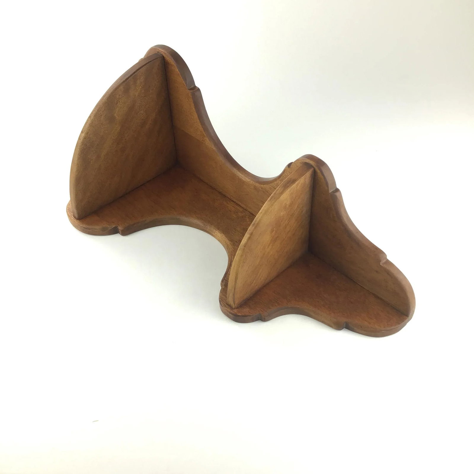 1960's Cushman Maple Corner Curio Shelf - 3