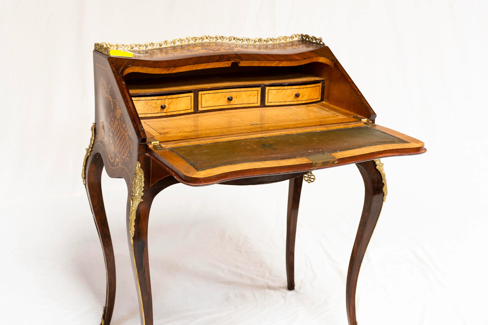 18th Century Louis XV Period Marquetry Desk - 4