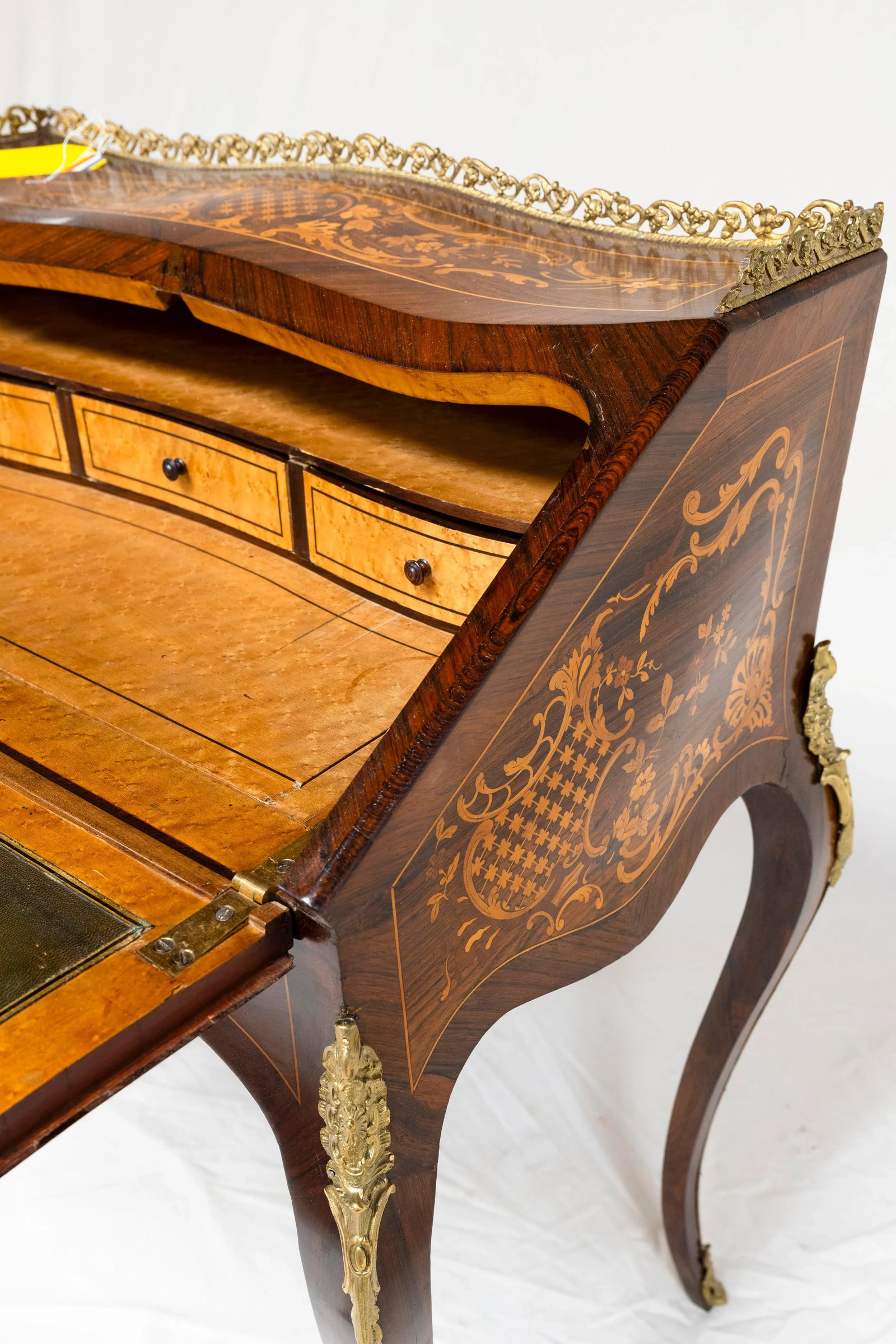 18th Century Louis XV Period Marquetry Desk - 6