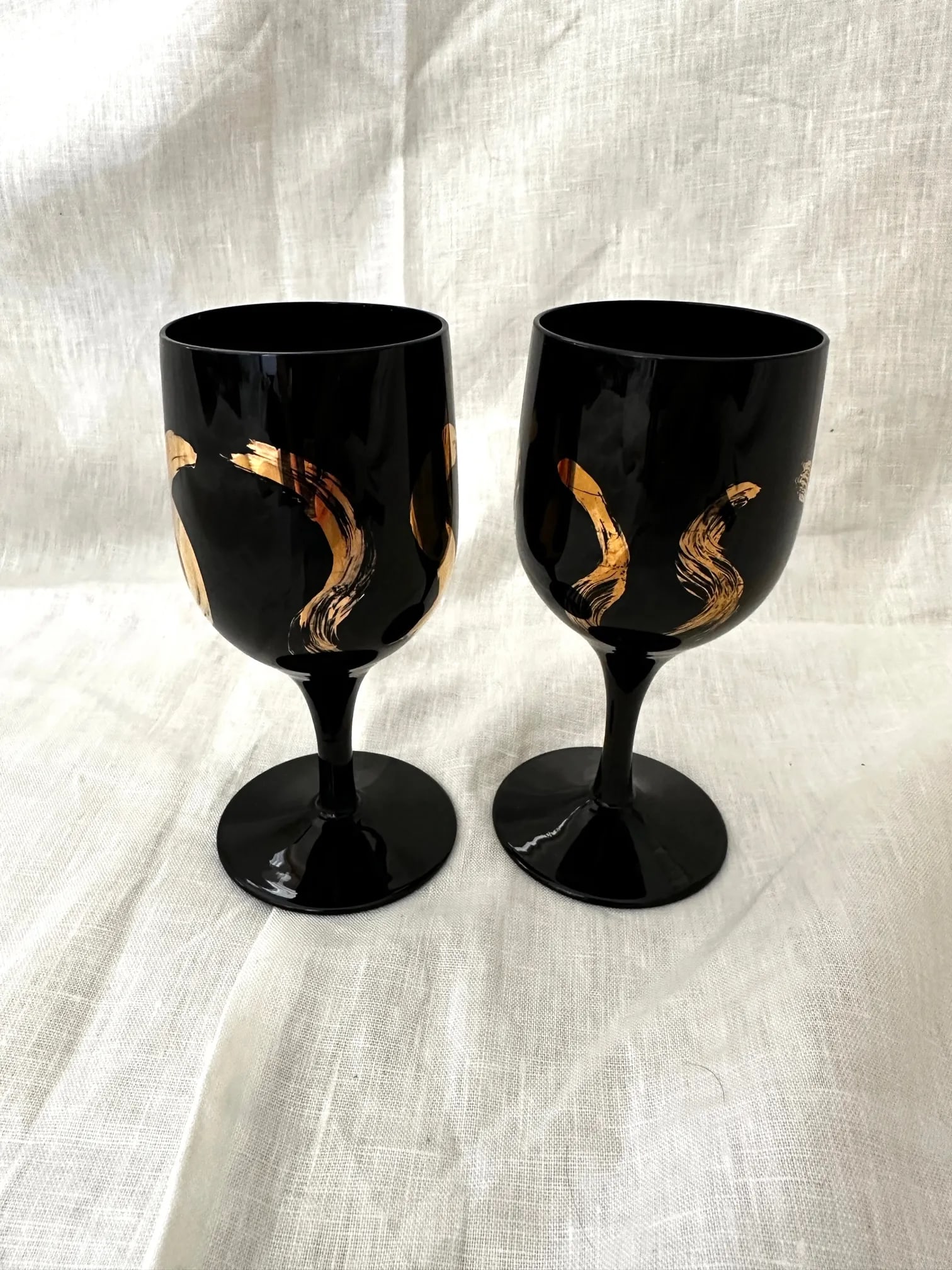 Black & Gold Pair of 2 Wine Glasses - 4