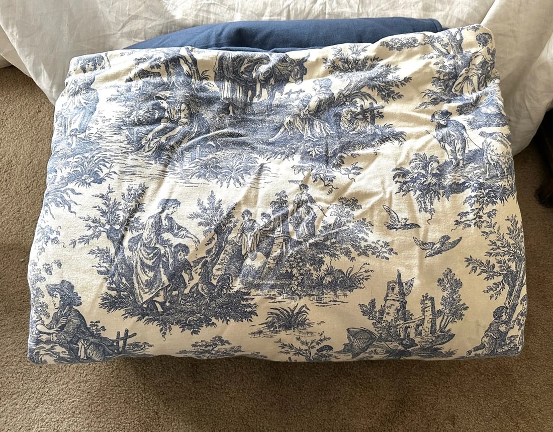 Blue Toile Queen Coverlet - 5