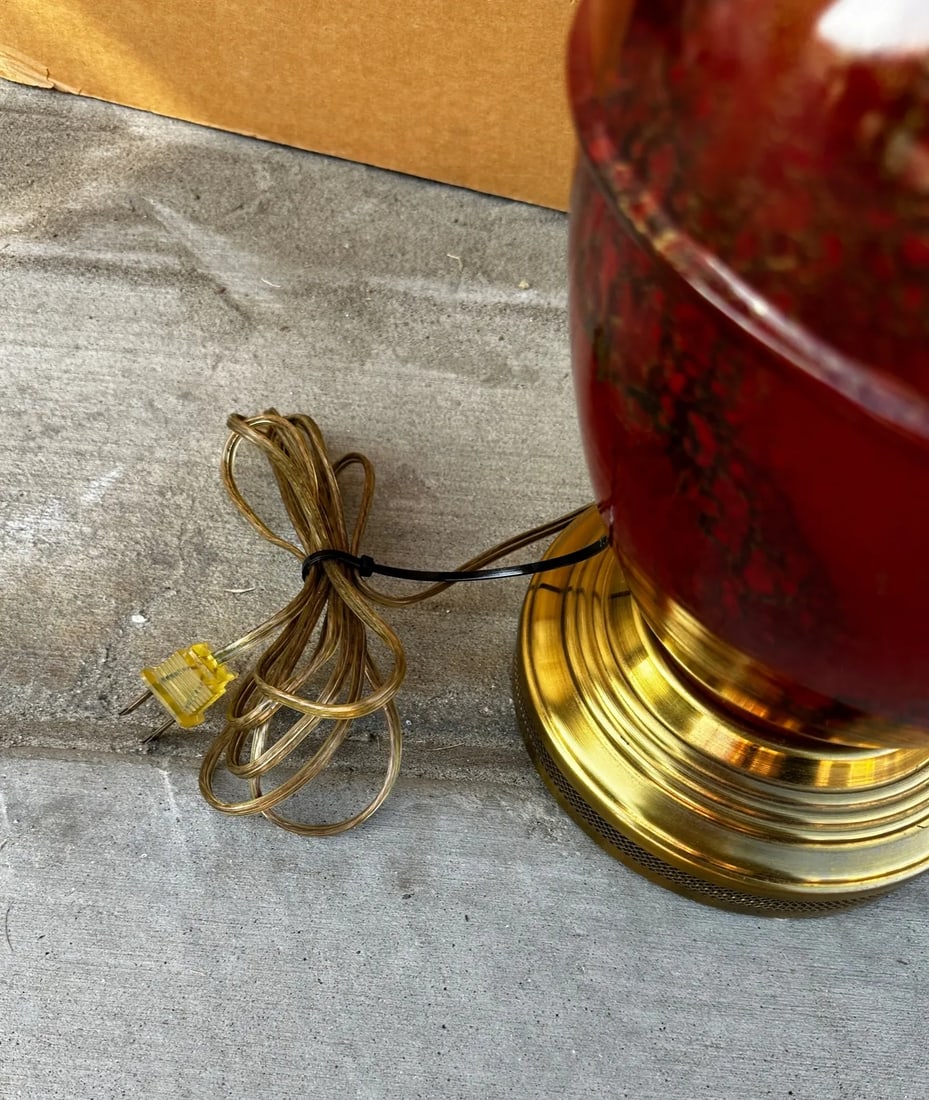 Vintage Mark Thomas Brass Urn Table Lamp - 8