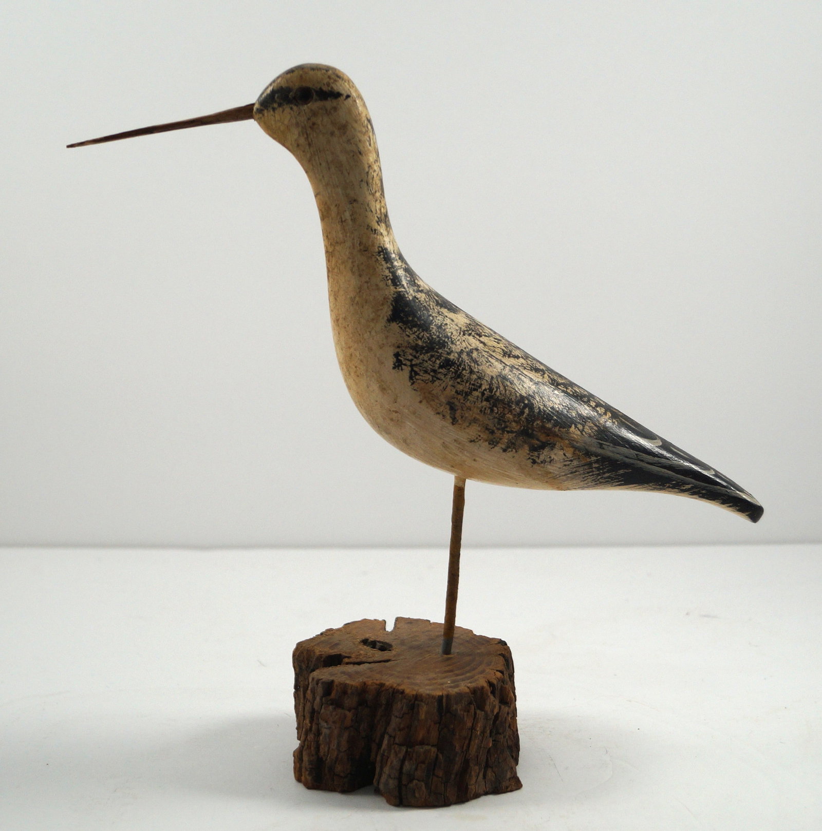 Yellowlegs Shorebird Decoy Carving Jim Clark: Title: Yellowlegs Shorebird Decoy Carving Jim ClarkDimension: Decoy – 9 1/4” long x 1 3/4” wide.Date: Ca. 1960’s.Additional Information: Realistic carving of Yellowlegs
