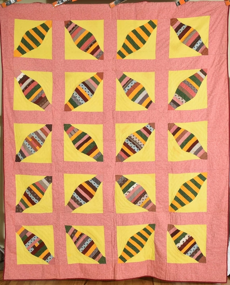 1870's Lanterns Quilt, Unsual Design (1 of 11)