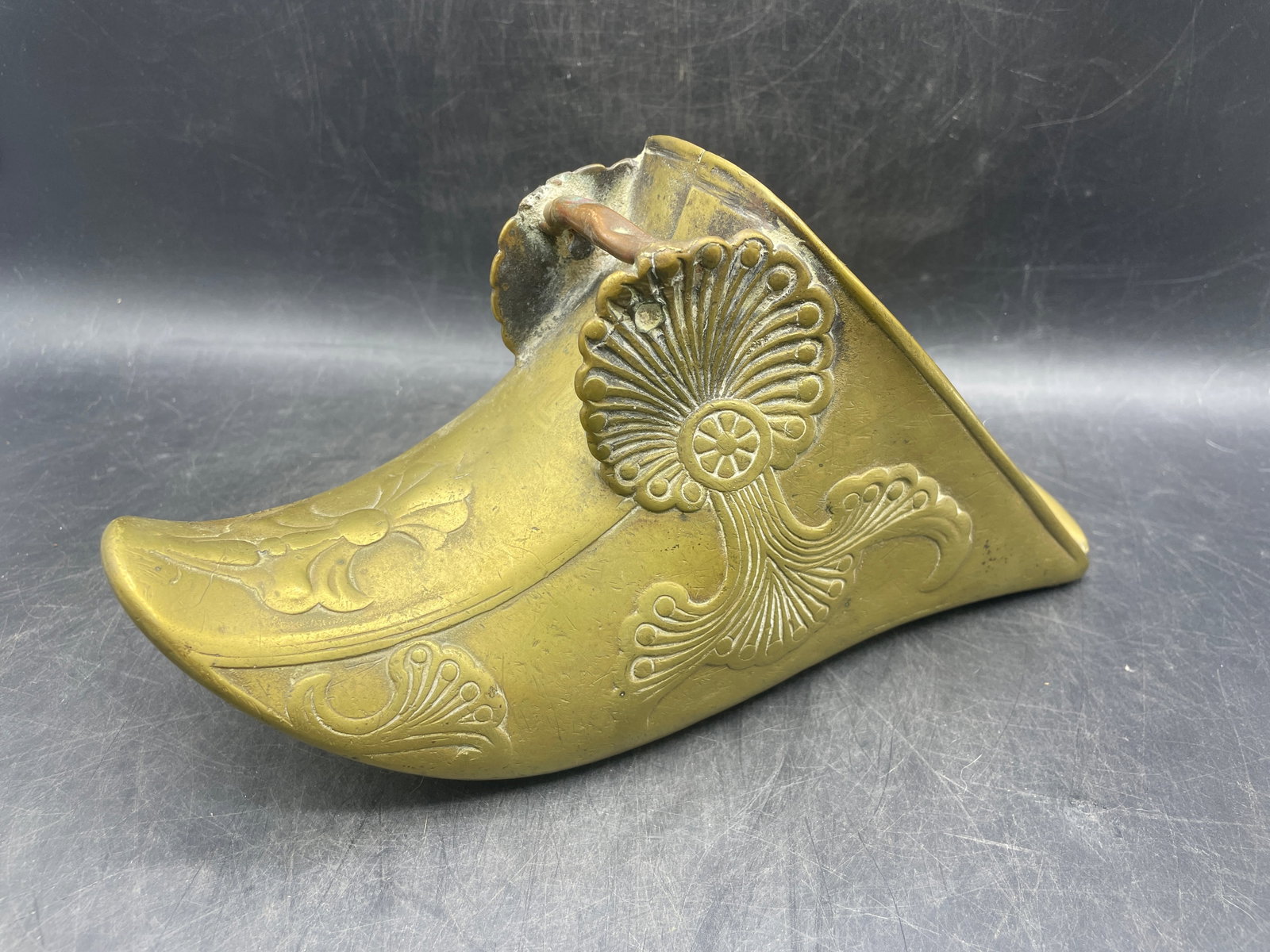 ANTIQUE SPANISH COLONIAL STIRRUP Ornate Detail (1 of 7)