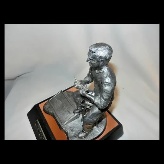 Commemorative Pewter Michael Ricker Statue 22/250 - 6