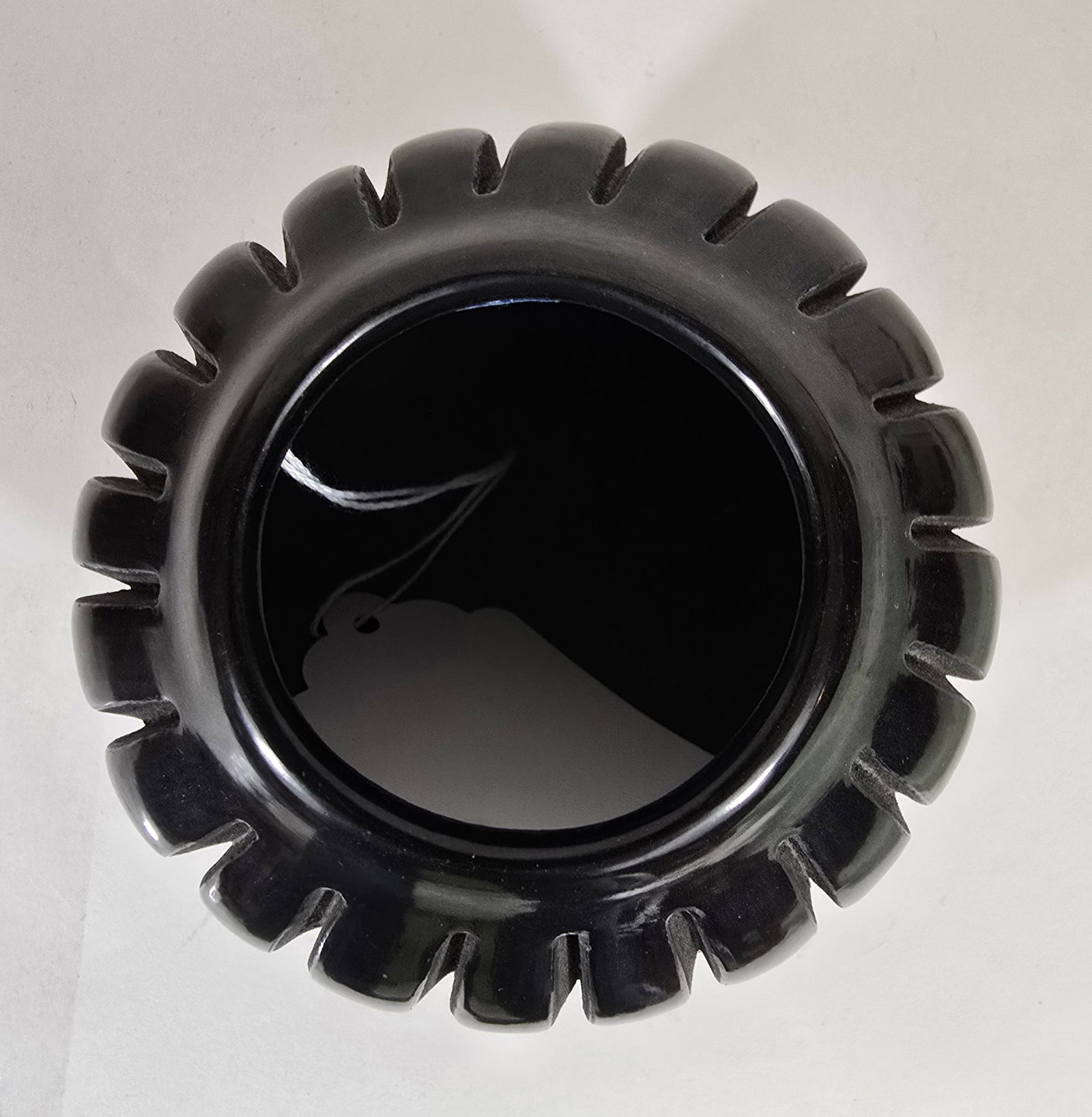 Santa Clara signed pottery jar - 3