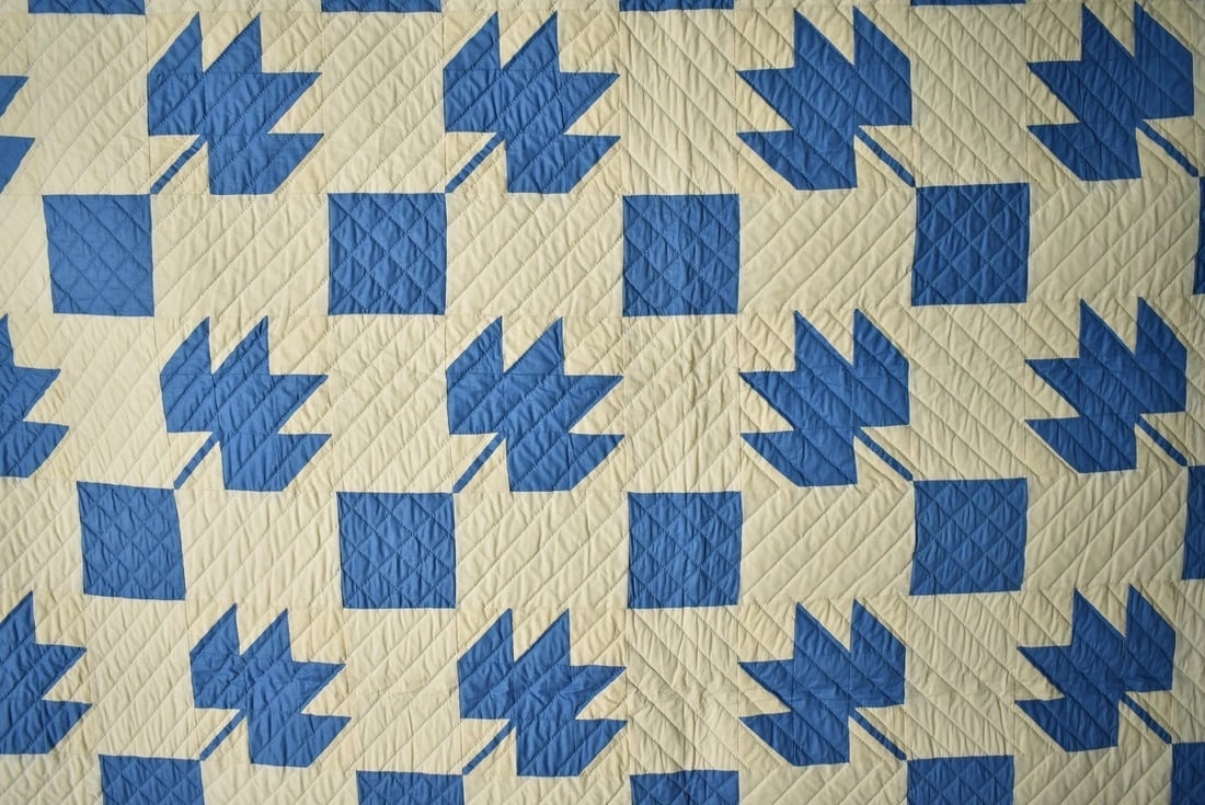 40's Blue & White Maple Leaf Quilt - 7