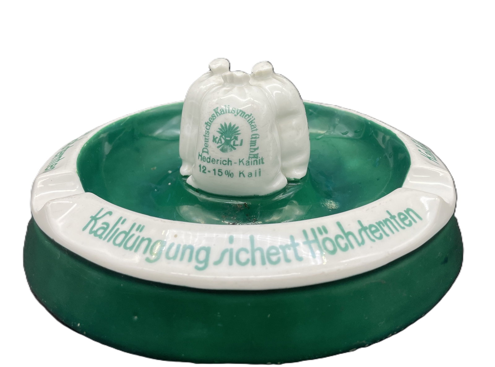 RARE Ashtray German Kalisyndicate Arno Fischer Ilmenau: Date/Period: APPROX 1920-30'SDimension: approx 7" wide x 3Material: CERAMICAdditional Information: RARE Ashtray German Kalisyndicate Arno Fischer Ilmenau Shipping:Domestic: Flat-rate of $12.00 to