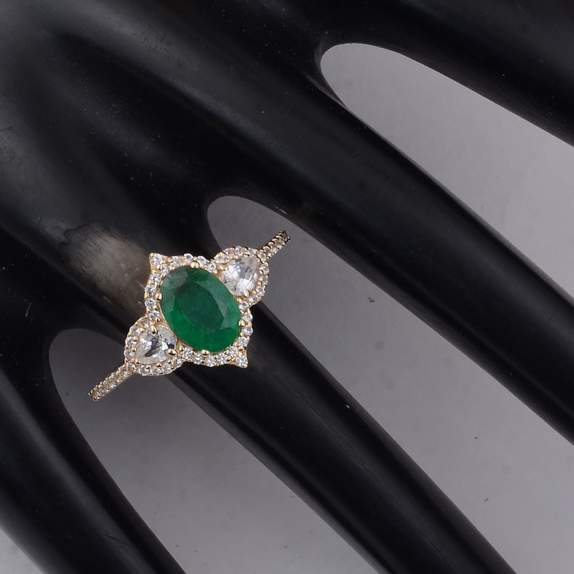 1.58 Ct Oval Emerald 9K Gold Ring - 2