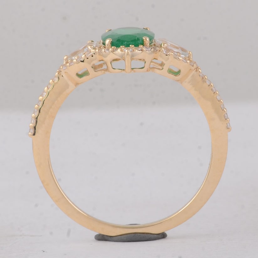 1.58 Ct Oval Emerald 9K Gold Ring - 4