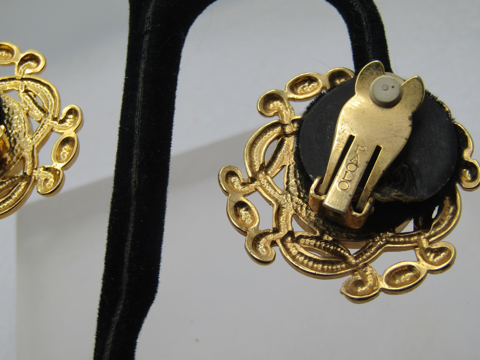 Vintage Paolo Guicci Medallion Coin Earrings, Clip, 1980's - 3