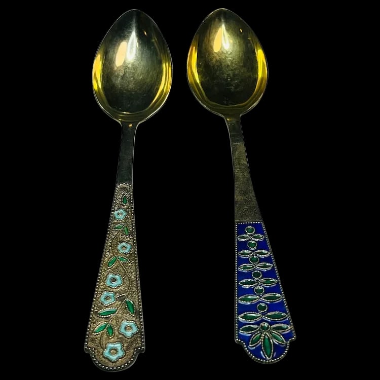 Two Vintage Soviet Russian 875 Silver and Enamel Detailed Teaspoons Gold Wash (1 of 9)
