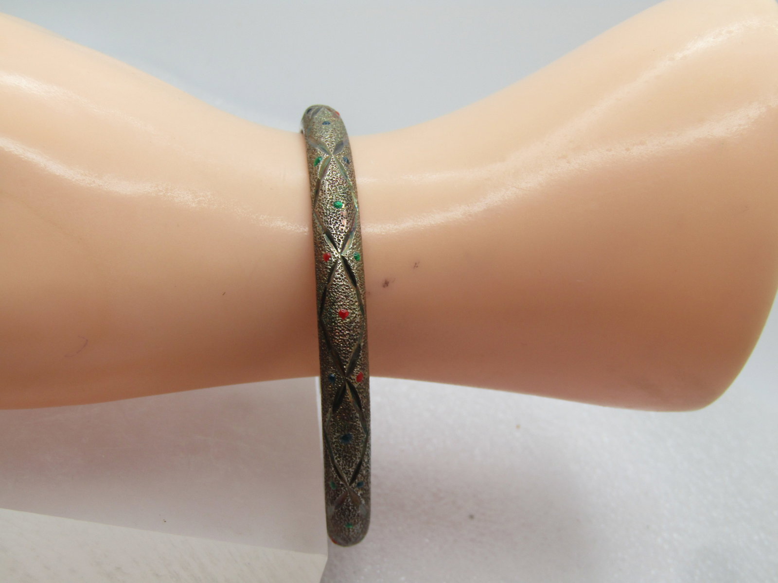 Vintage Avon Sterling Locking Bangle Bracelet. 7.5", Signed - 7