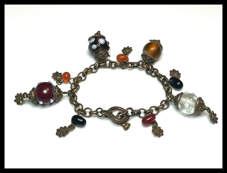 Vintage Art Glass Bracelet on Bronze Tone Chain - 2